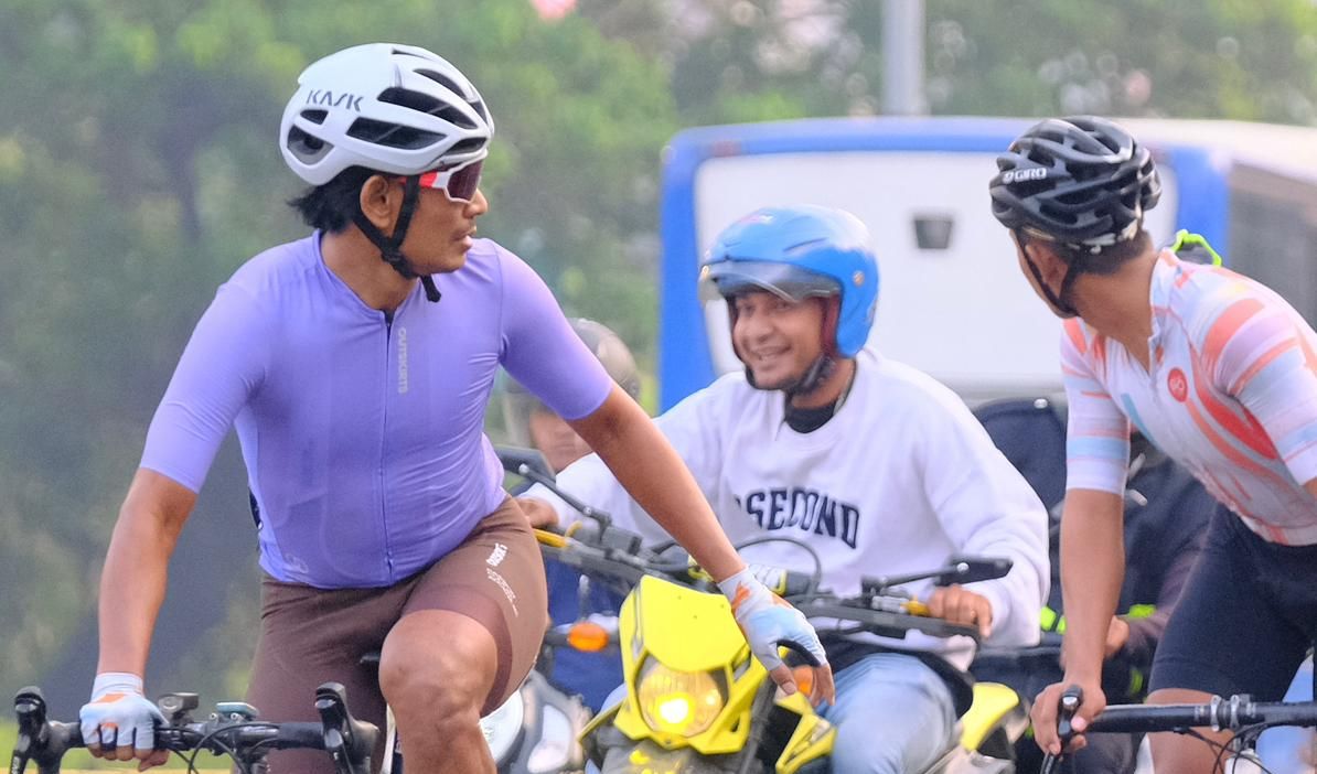 Sementara itu, kuasa hukum korban, Dian Justian Ibrahim menjelaskan kejadian itu bermula ketika romobongan sepeda sedang melintas dari arah Stadion Gelora Bung Karno menuju Bundaran HI sekitar pukul 06.40 WIB.