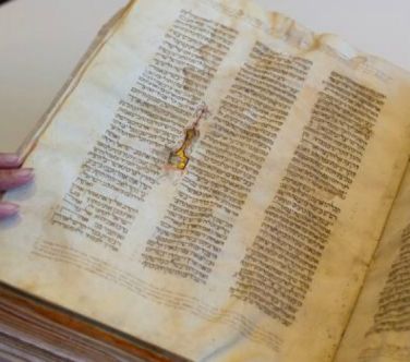 Koleksi Rahasia Perpustakaan Israel Terkuak
