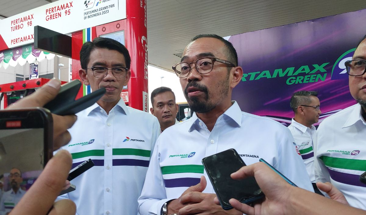 Direktur Utama PT Pertamina Patra Niaga Riva Siahaan mengatakan, konsumen bisa membeli Pertamax Green 95 dengan potongan harga Rp200 per liter jika menggunakan aplikasi MyPertamina.