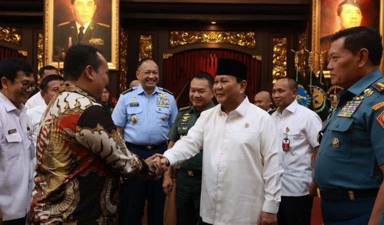 Prabowo mengatakan, pencapaian ini akan berdampak pada peningkatan pelaksanaan tugas Kemhan dan TNI ke depannya.
