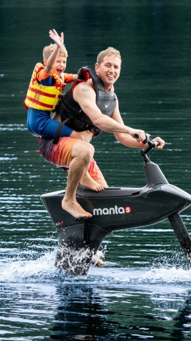 The World's First Water E-Bike Available! Will Be Sold For 9000 U$