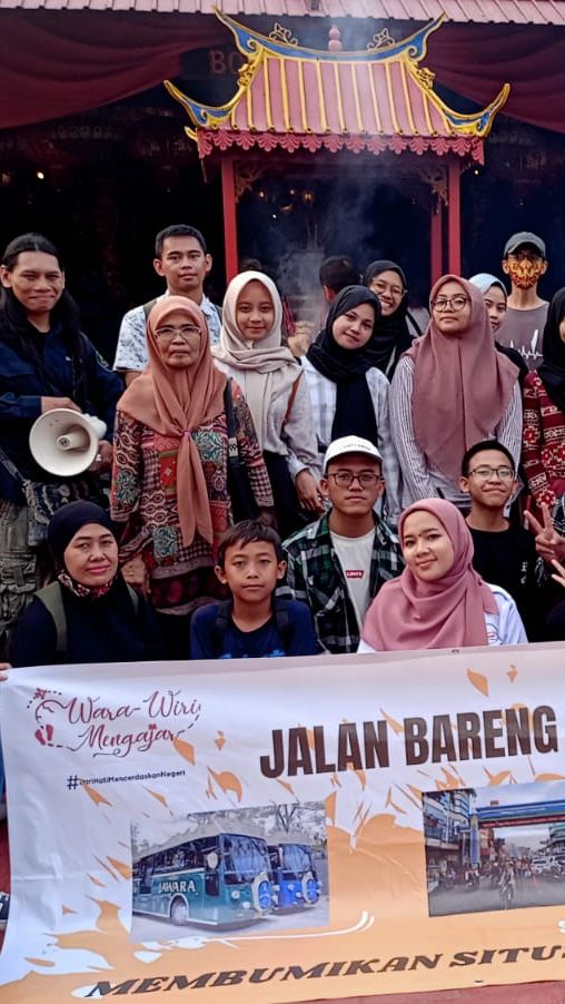 Jalan-Jalan Bareng Komunitas Wara-wiri Mengajar, Ajak Milenial Kenali ...