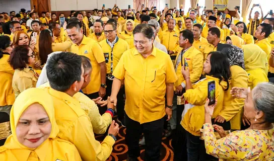 Airlangga menyebut, pertemuan seluruh DPD 1 Golkar di Bali menyatakan menolak Munaslub. Selain itu, pertemuan seluruh DPD membahas agenda-agenda ke depan.