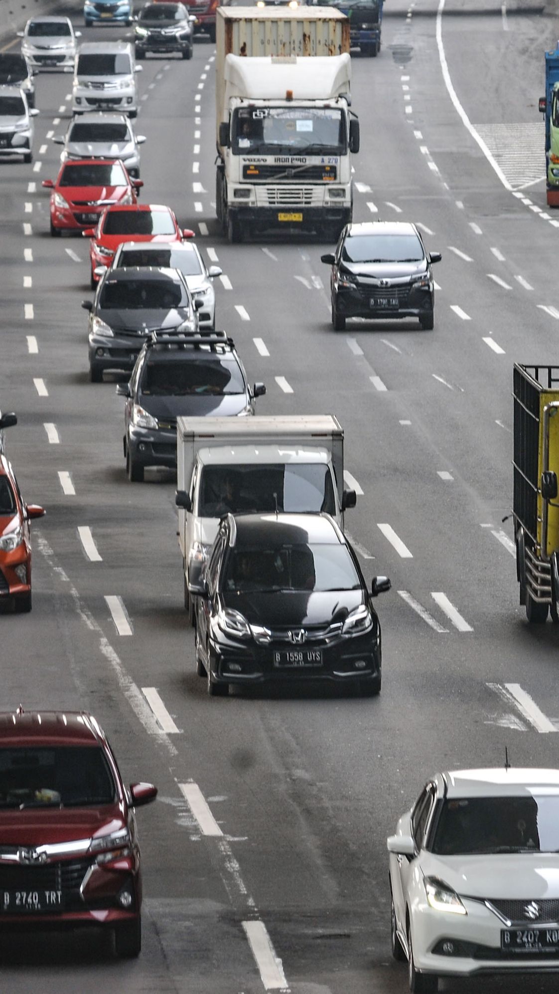 Hati Hati Macet Ada Perbaikan Jalan Di Tol Jakarta Cikampek 2285