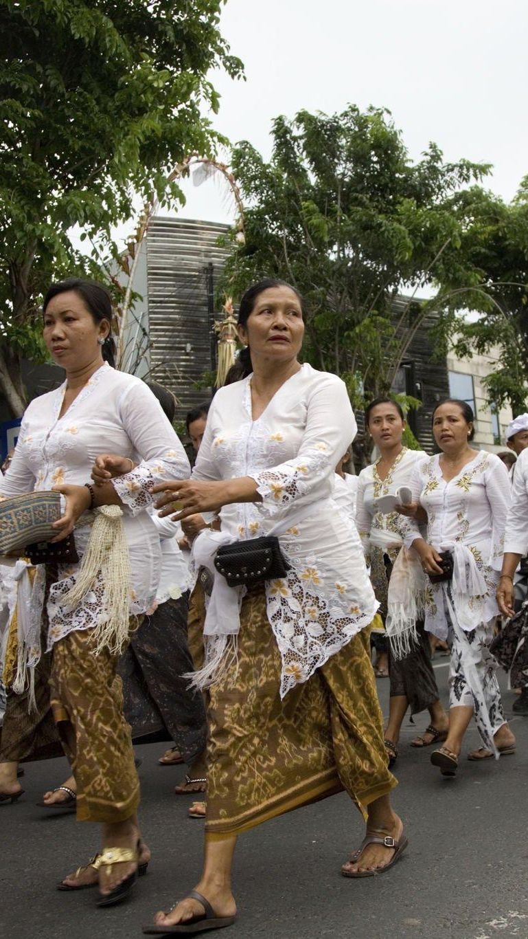 30 Ucapan Selamat Hari Raya Galungan Dan Kuningan 2023, Penuh Makna ...