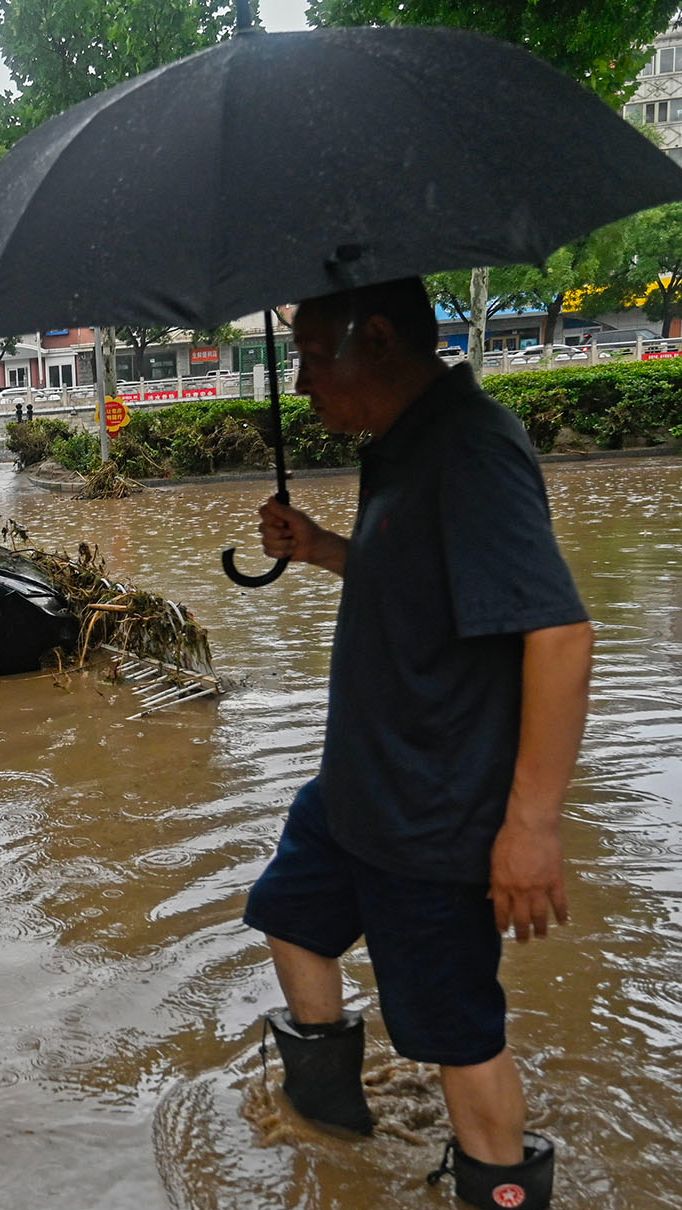 Badai Terkuat Sejak China Modern