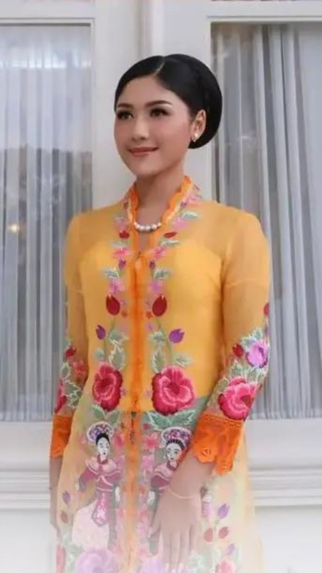 3. Kebaya Encim