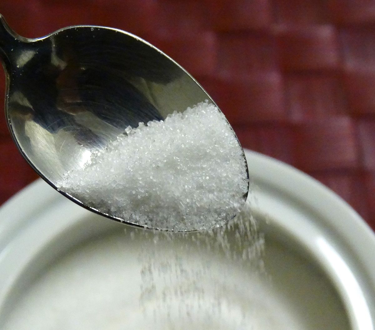 Sendok Elektrik Ini Bisa Bikin Makanan Lebih Asin, Penyelamat Hipertensi