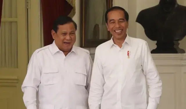 Kepala negara membantah berkomunikasi dengan Golkar dan PAN sebelum mendukung Prabowo.