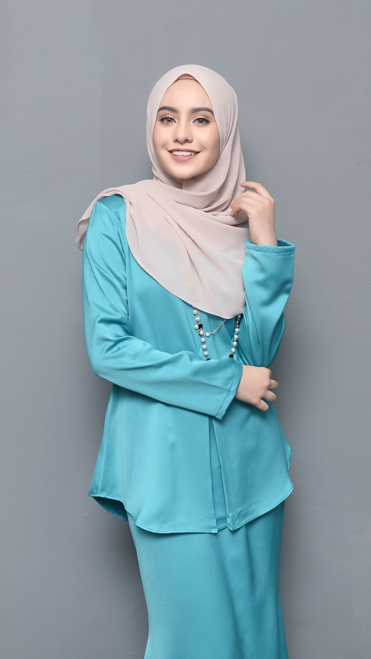 4 Rahasia Hijab Selalu Rapi, Dijamin Anti Meleyot