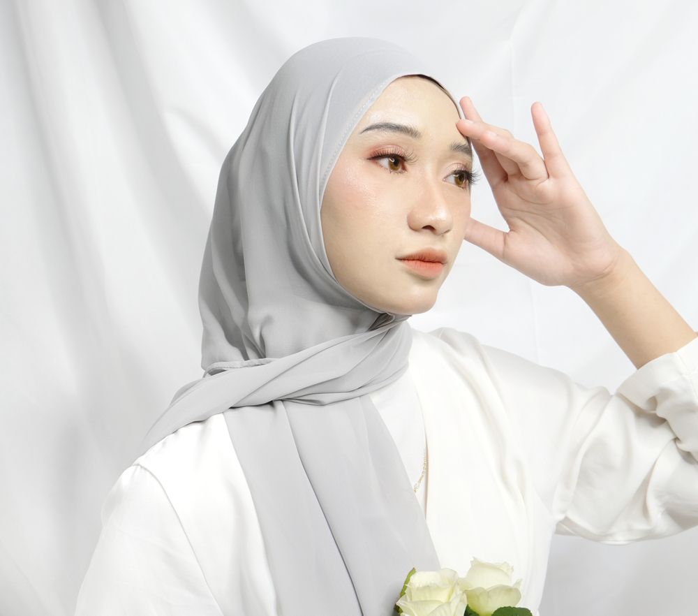 4 Rahasia Hijab Selalu Rapi, Dijamin Anti Meleyot