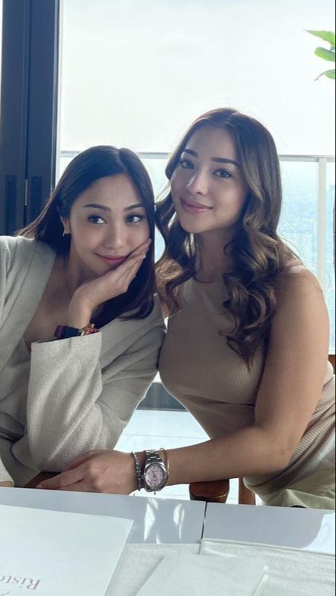 Potret Keseruan Nikita Willy dan Adiknya Belanja ke Pasar Sampai Masak Bareng