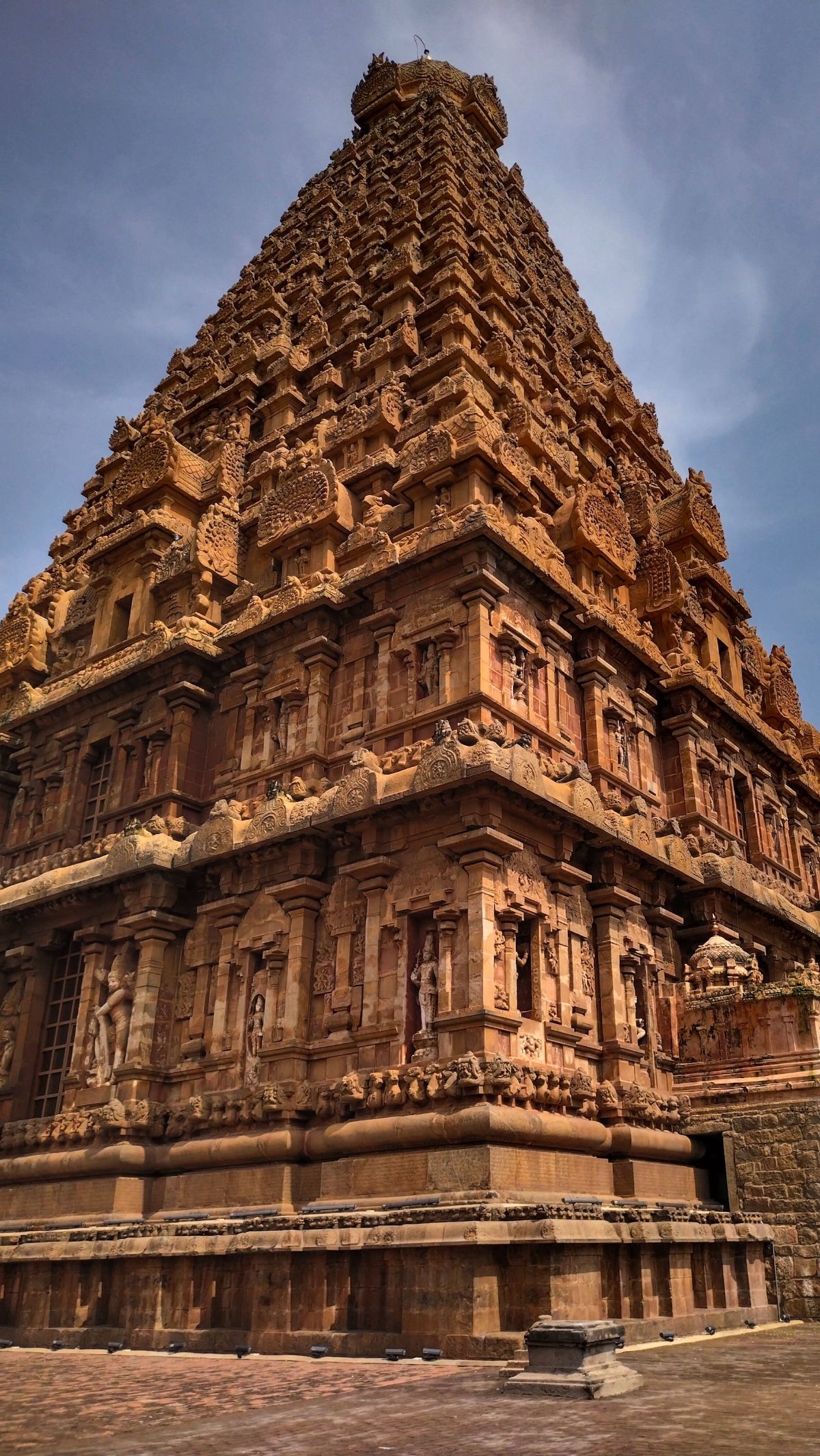 5. Brihadeeswara Temple, Thanjavur