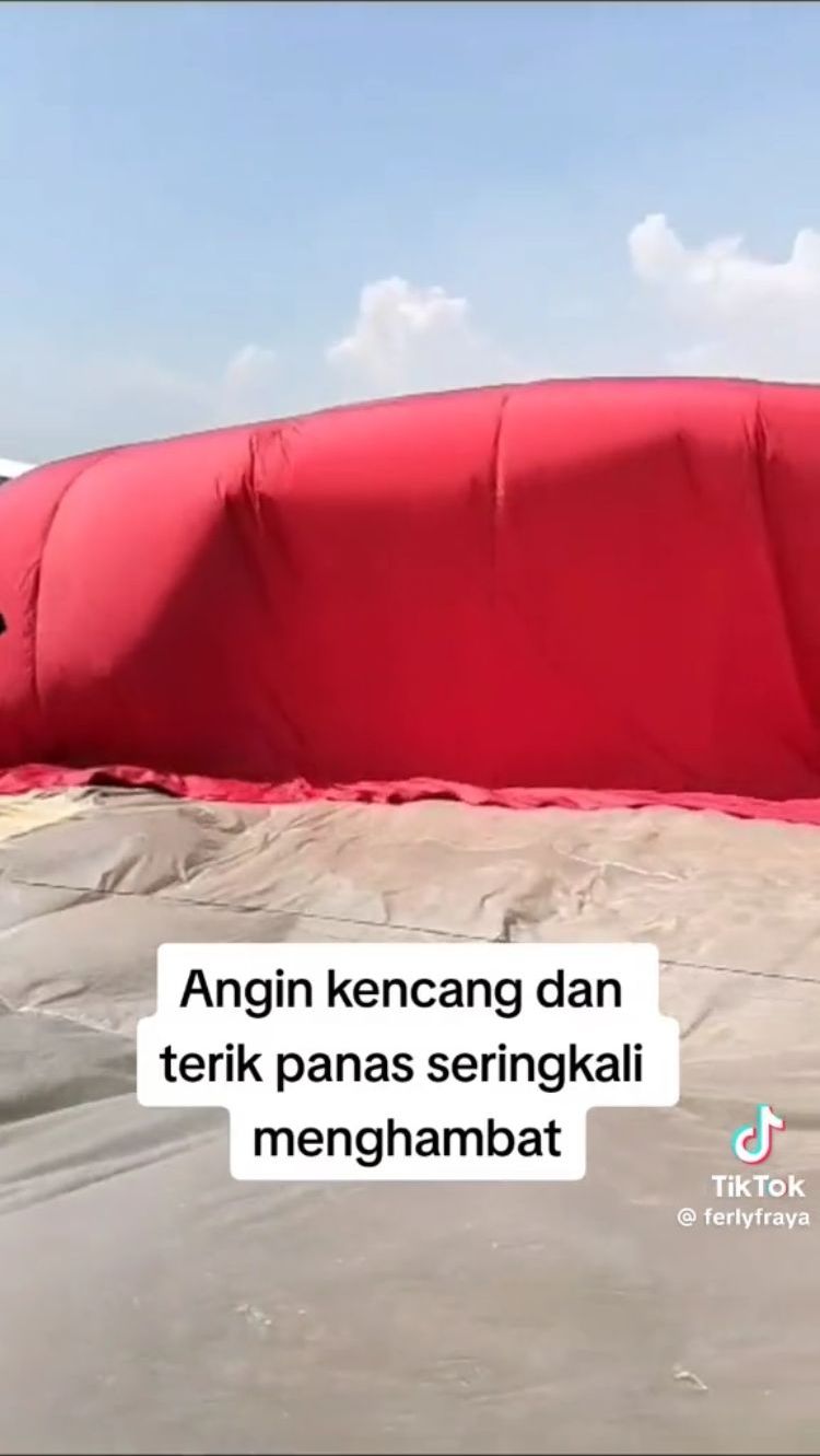 Jahit Sampai Subuh, Ini Proses Pembuatan Bendera Merah Putih yang Pecahkan Rekor Dunia