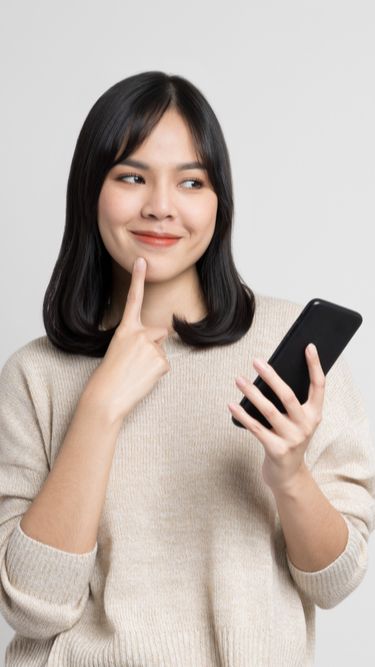 Menurut Marx, ada beberapa hal dari wanita yang dapat menjelaskan fakta ini, di antaranya :