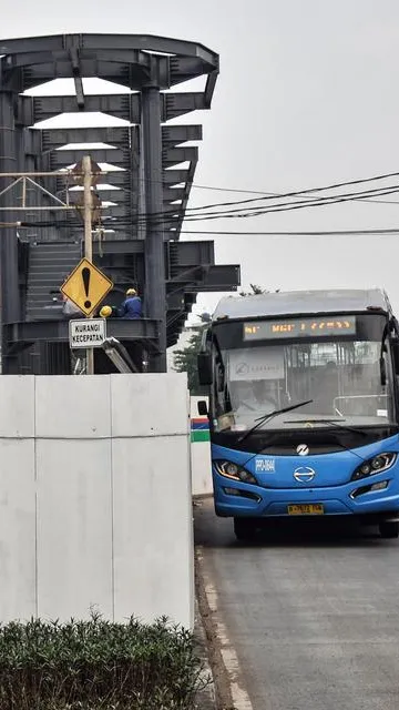 Transjakarta Ubah Bus Bahan Bakar Diesel Ke Listrik Pada 2024