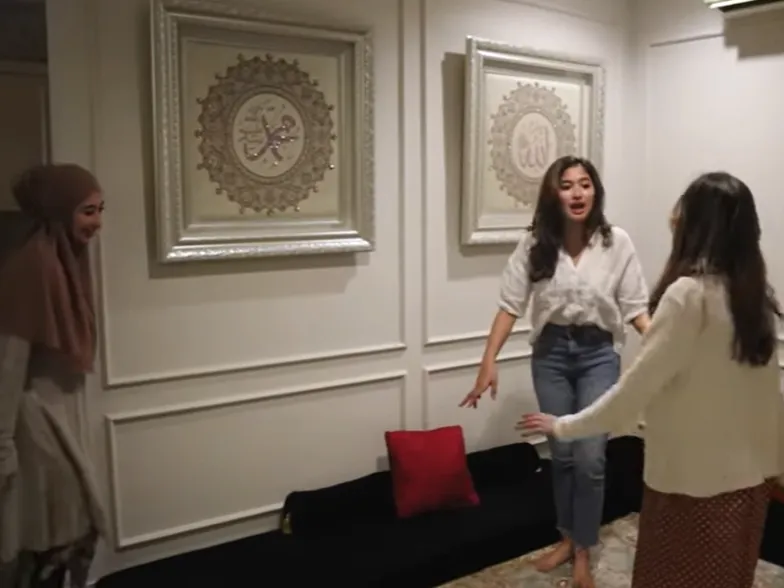 Ruang Nongkrong Lesehan