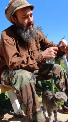 This Man Only Eats Meat of Dead Animals Hit on the Road