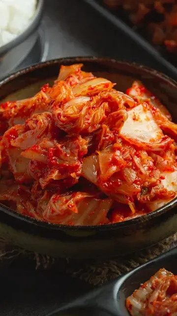 Kimchi, Ingredients & Facts