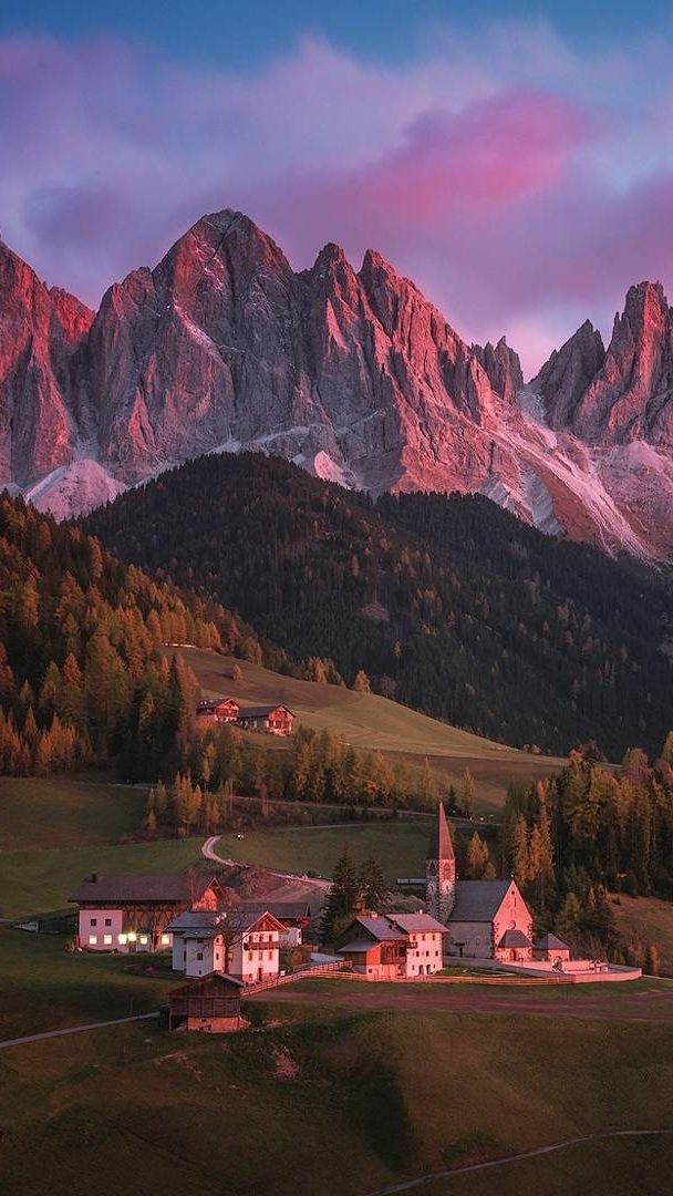 Walking into Dreams: The 5 Most Beautiful Fairytale Towns in The World