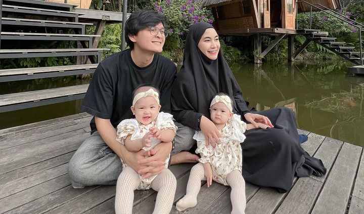 10 Potret Terbaru Baby Twins Alma Dan Alsha Anak Kembar Annisa Rahma ...