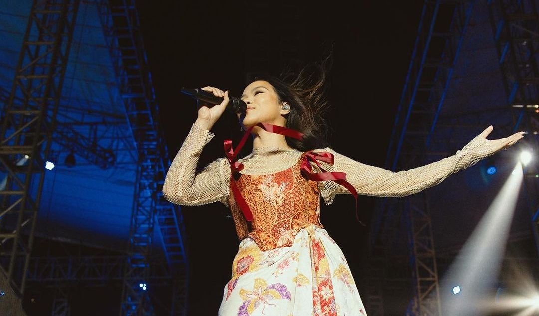 Kebaya Modern
