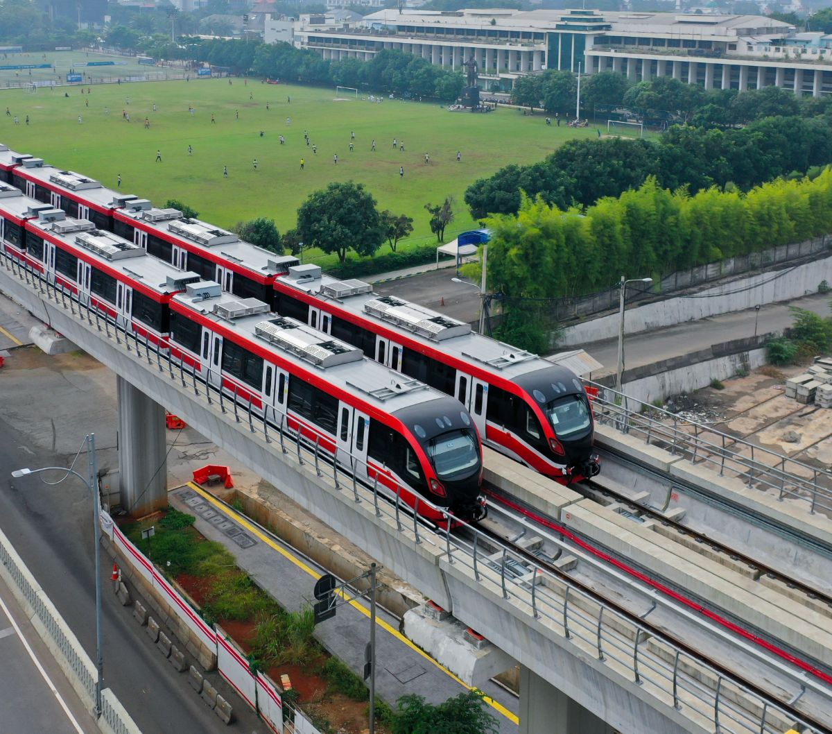 Baru Diresmikan, LRT Alami Gangguan