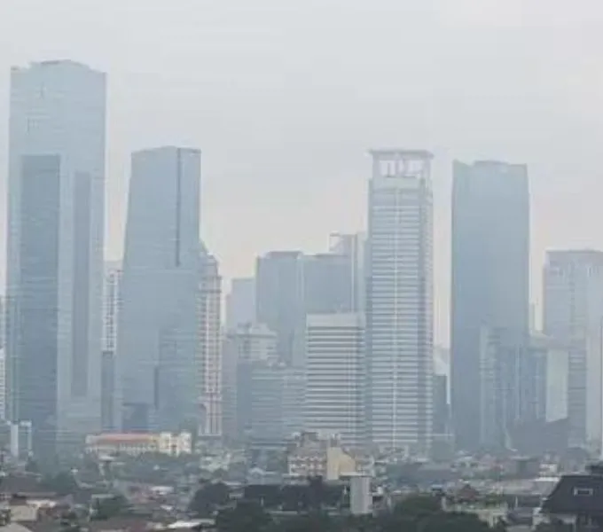 Jokowi Beri Sanksi Tegas Industri Penyebab Polusi Udara: Ditutup!