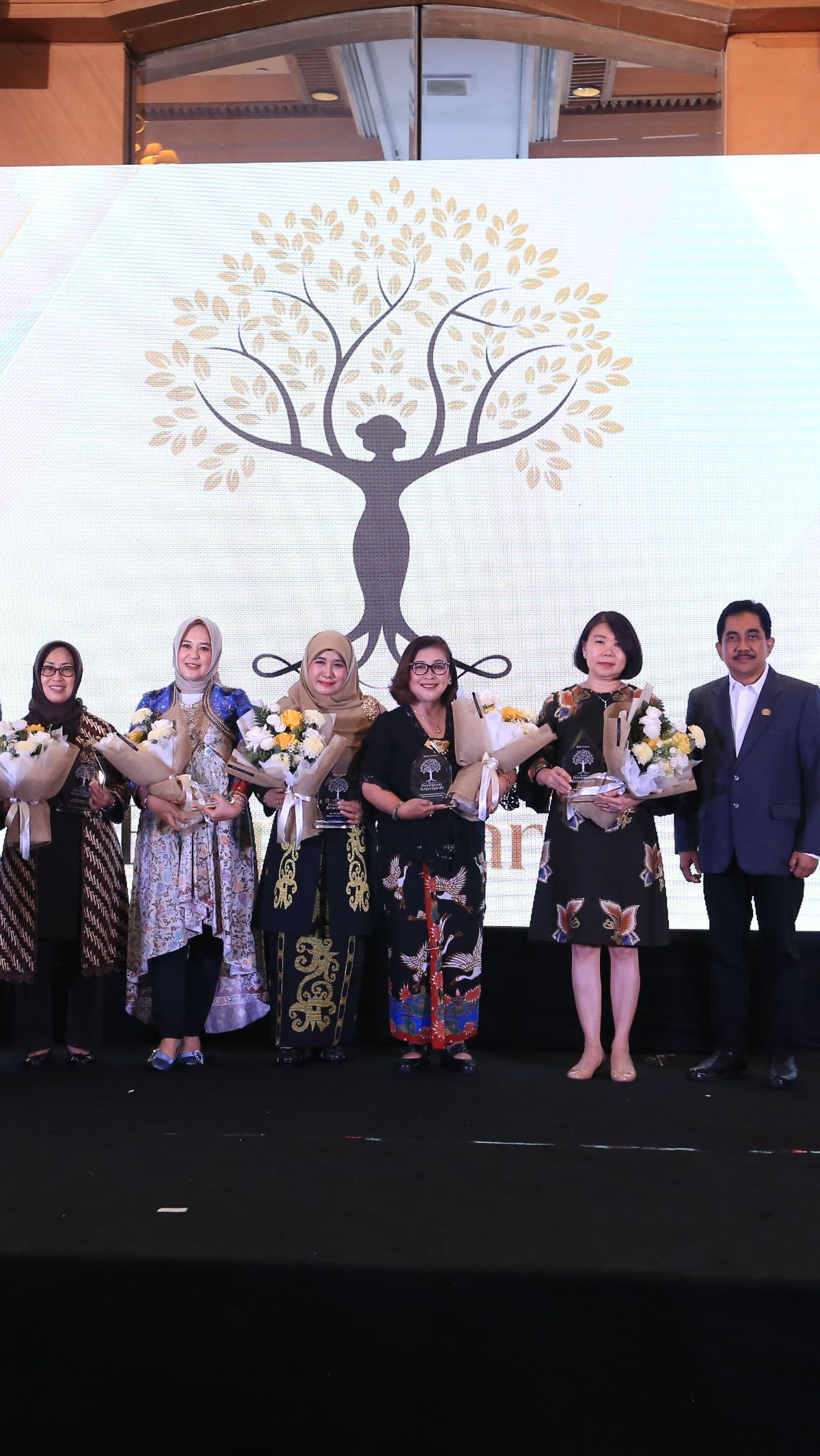 Dukungan Flimty Minuman Fiber di Apreasi Perempuan Berpengaruh 2023