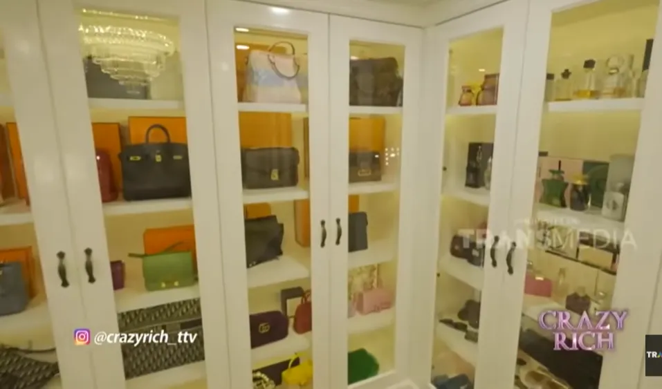Ruang Wardrobe