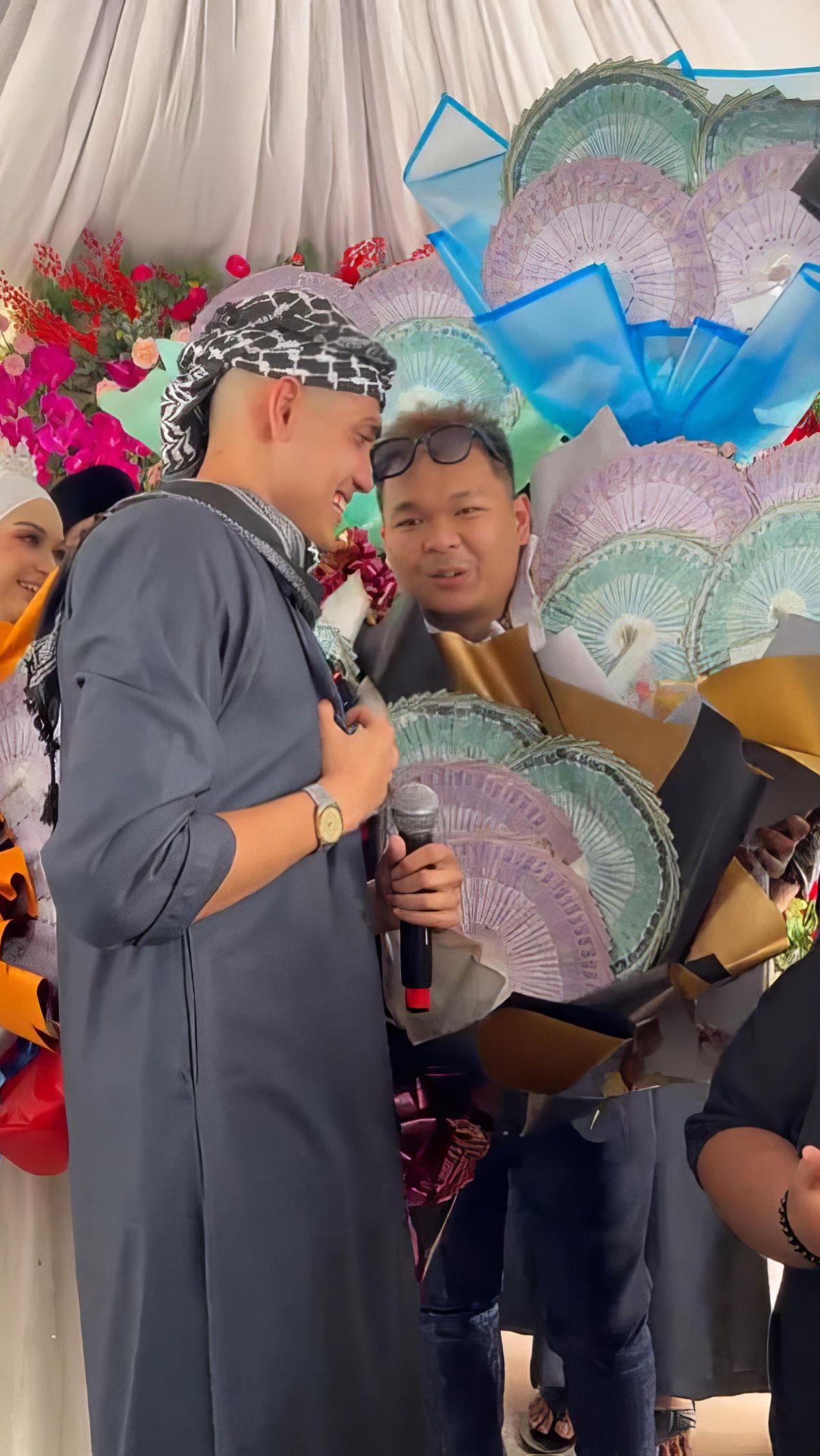 Viral Pengantin Dapat Angpau Pernikahan Rp32 Juta, Ternyata Ini Kebaikan yang Dilakukannya
