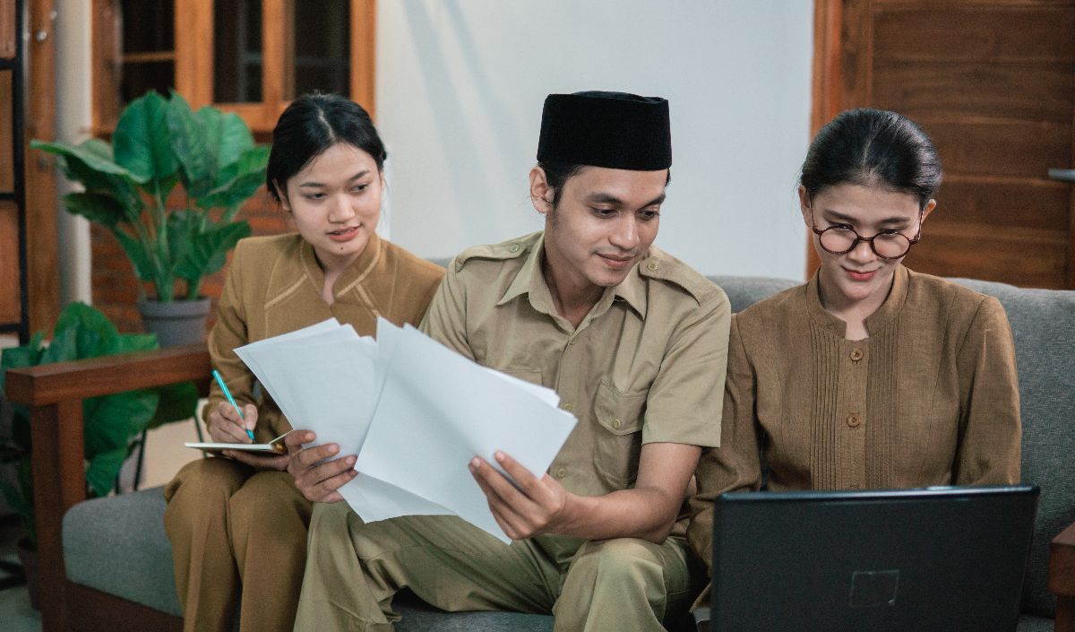 “Beberapa faktor penyebabnya (penanganan kasus perselingkuhan lamban) antara lain adanya benturan kepentingan di antara para pihak yang berkepentingan, dan adanya pandangan bahwa perselingkuhan merupakan persoalan pribadi,” katanya.