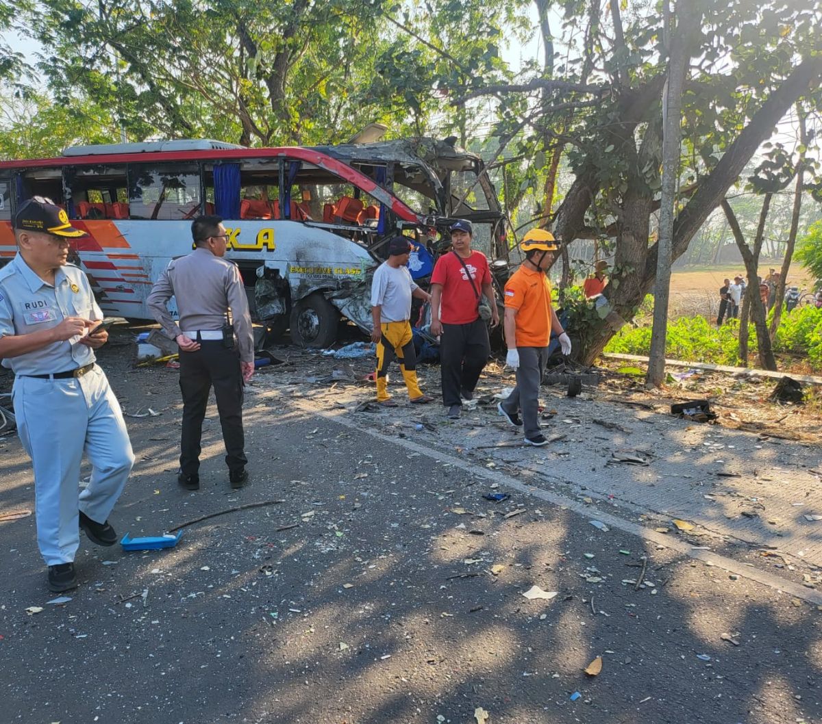 Kecelakaan Maut Bus Sugeng Rahayu Vs Eka Di Ngawi, Tiga Penumpang Tewas