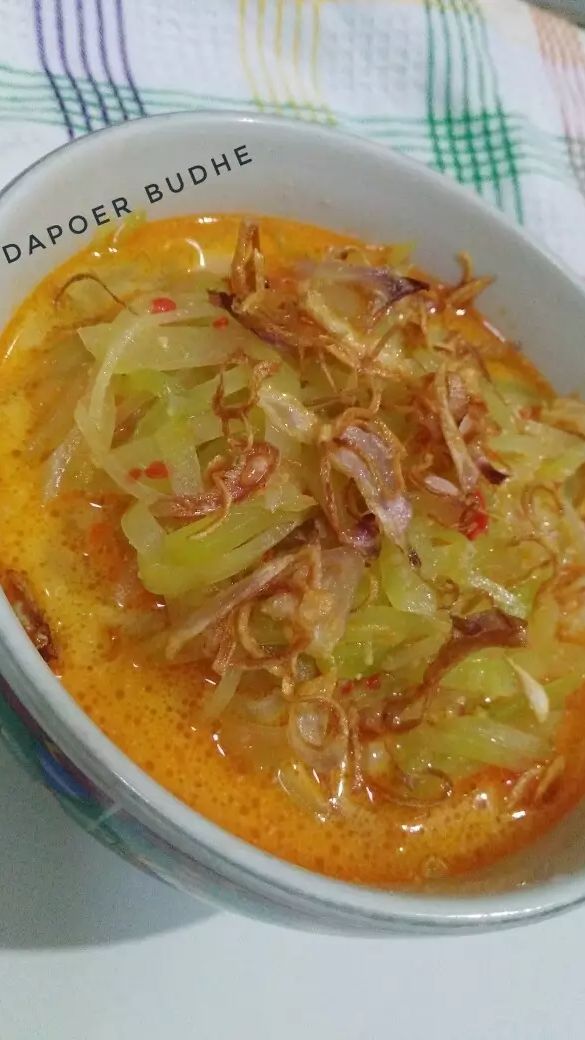 2. Sayur Labu Siam Santan Praktis