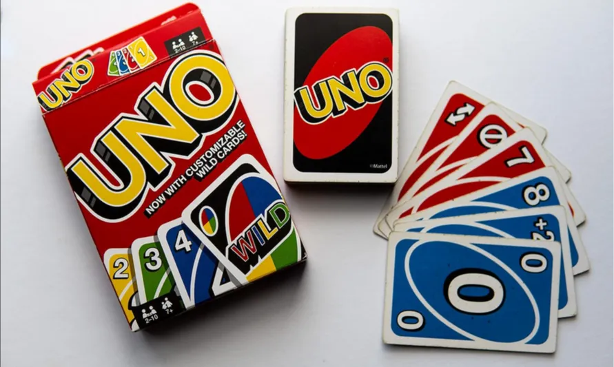 having the best time playing uno online 4 colors 