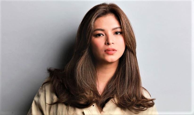 Her real name is Angelica Colmenares and born in 1985. She is known as actress, model, film producer and fashion designer.