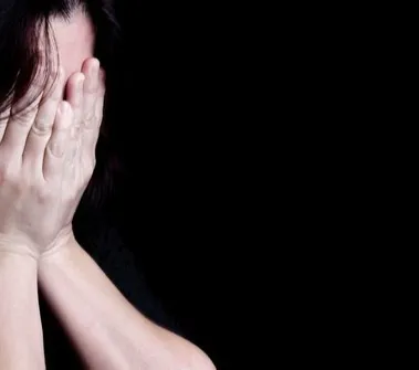 Sadis, Gerombolan Pemuda Keroyok hingga Lindas Kepala Perempuan di Sukabumi