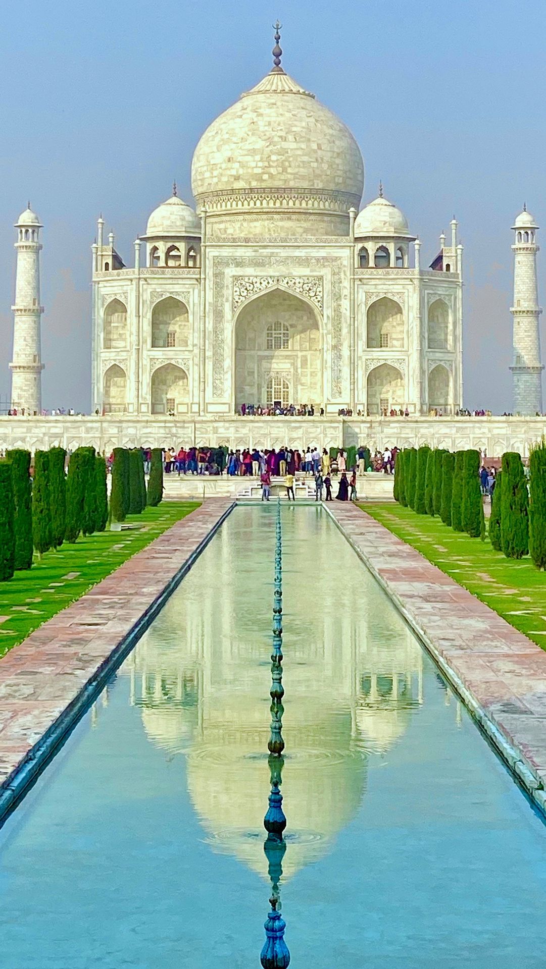 3. Taj Mahal: A Monument of Love, Not a Palace<br /><br
/>The iconic Taj Mahal is, in fact, a mausoleum. We often misunderstand it as a palace. Mughal Emperor Shah Jahan trusted this building in memory of his beloved wife, Mumtaz Mahal. This architectural masterpiece stands as proof of lasting love and devotion.<br
/><br
/>pixabay_Elmio1981