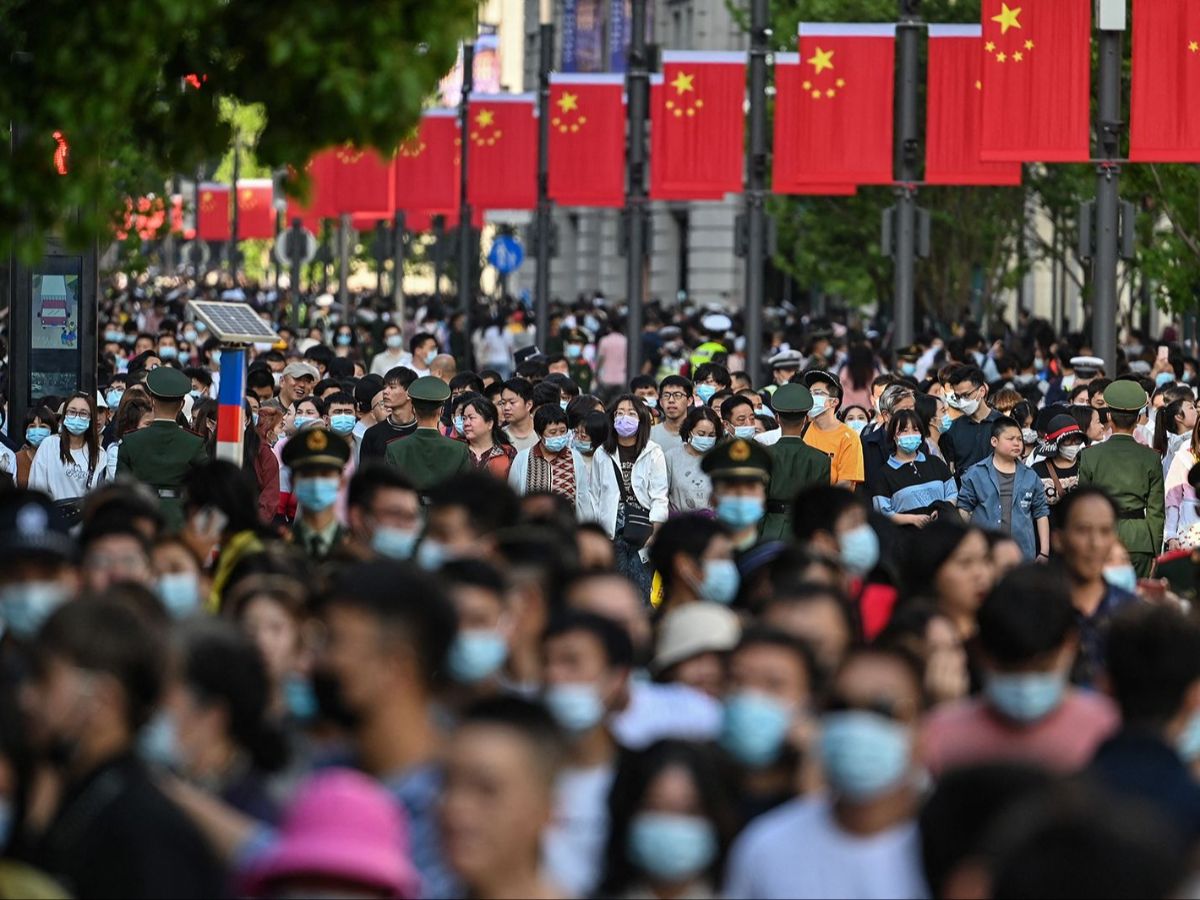 China Asked Its People To Have More S*x To Fight Low Birth Rate, With A Text Message!