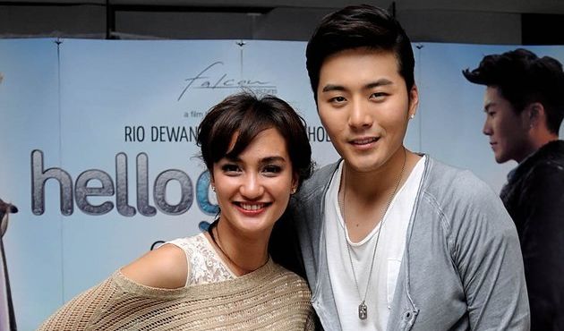 Atiqah Hasiholan dan Eru