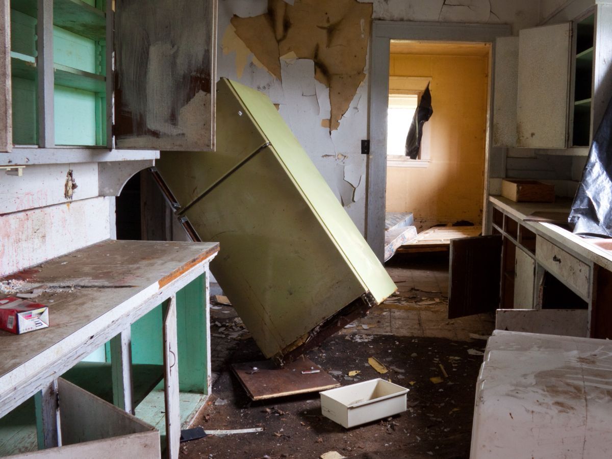 Kamar Homestay Ditinggal Penyewa, Saat Pintu Dibuka Isinya Seperti Pembuangan Sampah