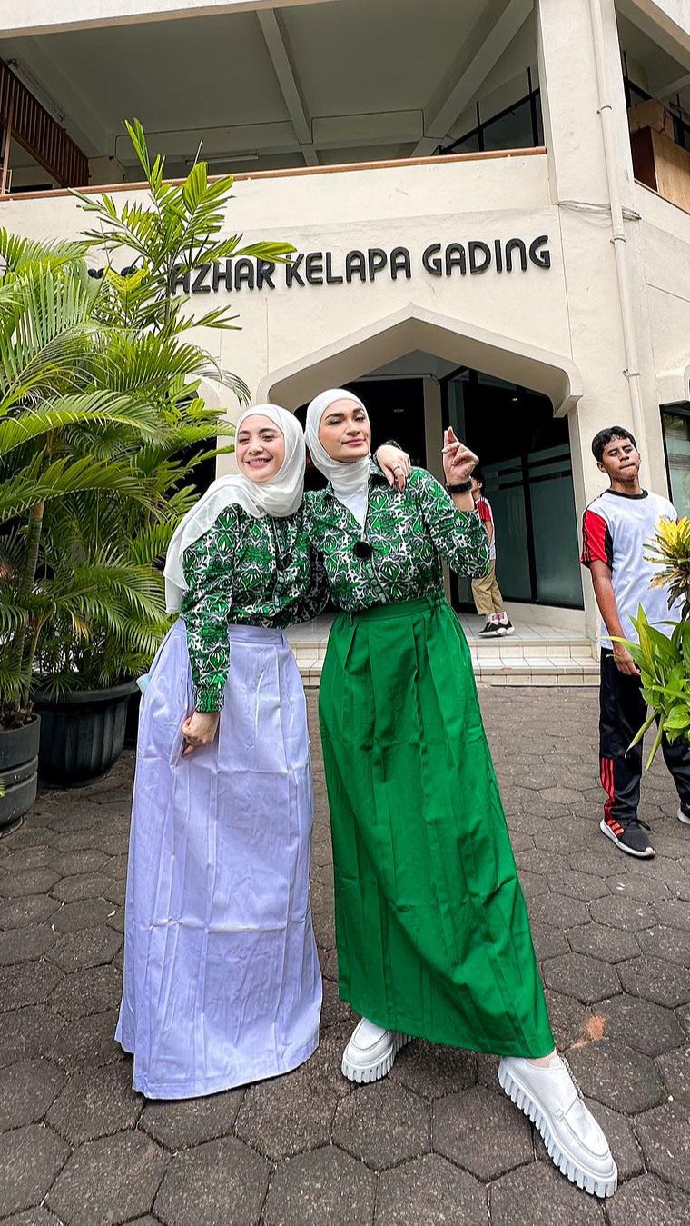 Sambil Lari-Lari, Nagita Slavina Dan Putri Zulhas Berseragam SMP ...