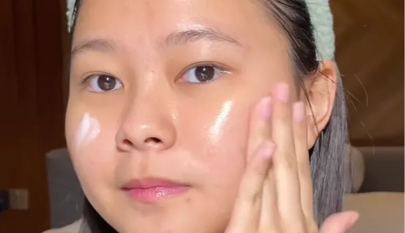 Memakai Skincare Sederhana