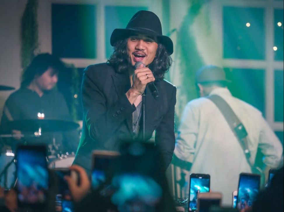 Duta Sheila on 7 Juga Dapat Jadwal Ronda, Namanya Terpampang di Pos Kamling