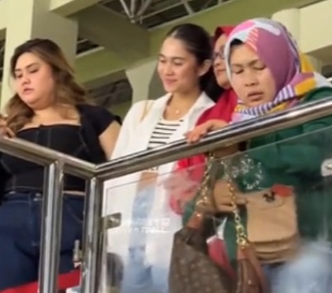 Berhasil Cetak Gol, Ini Deretan Momen Selebrasi Pratama Arhan untuk Azizah Salsha yang Bikin Baper