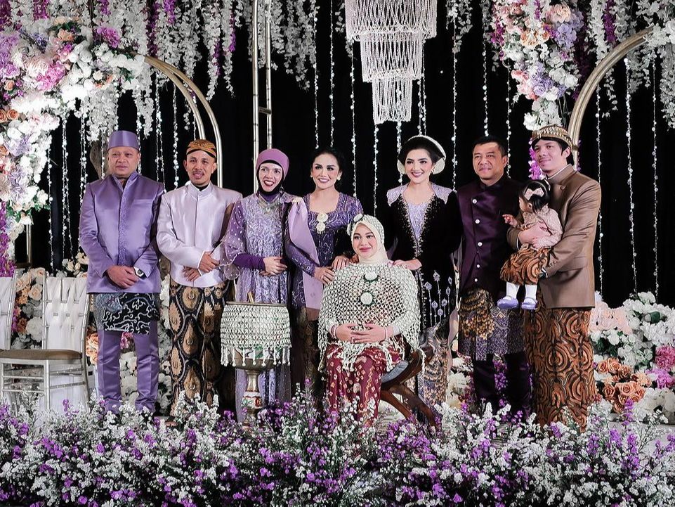 Mewah Banget, Ritual Mitoni Anak Kedua Aurel Atta di Hotel Berbintang