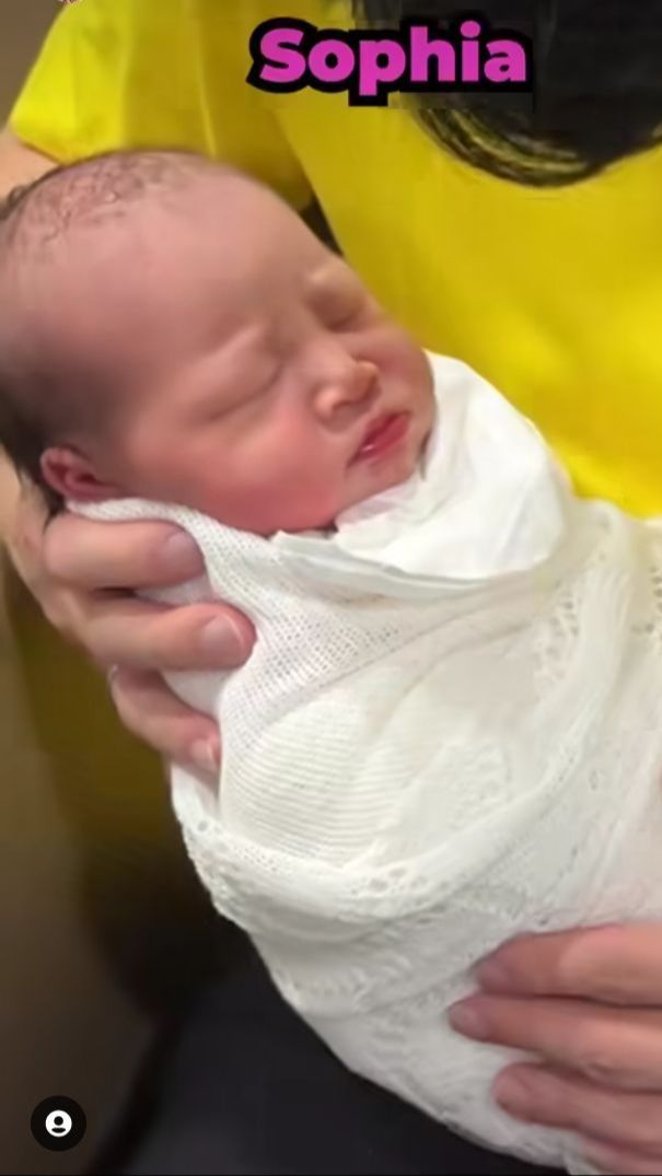 Paras baby Sophia yang lucu membuat netizen gemas.