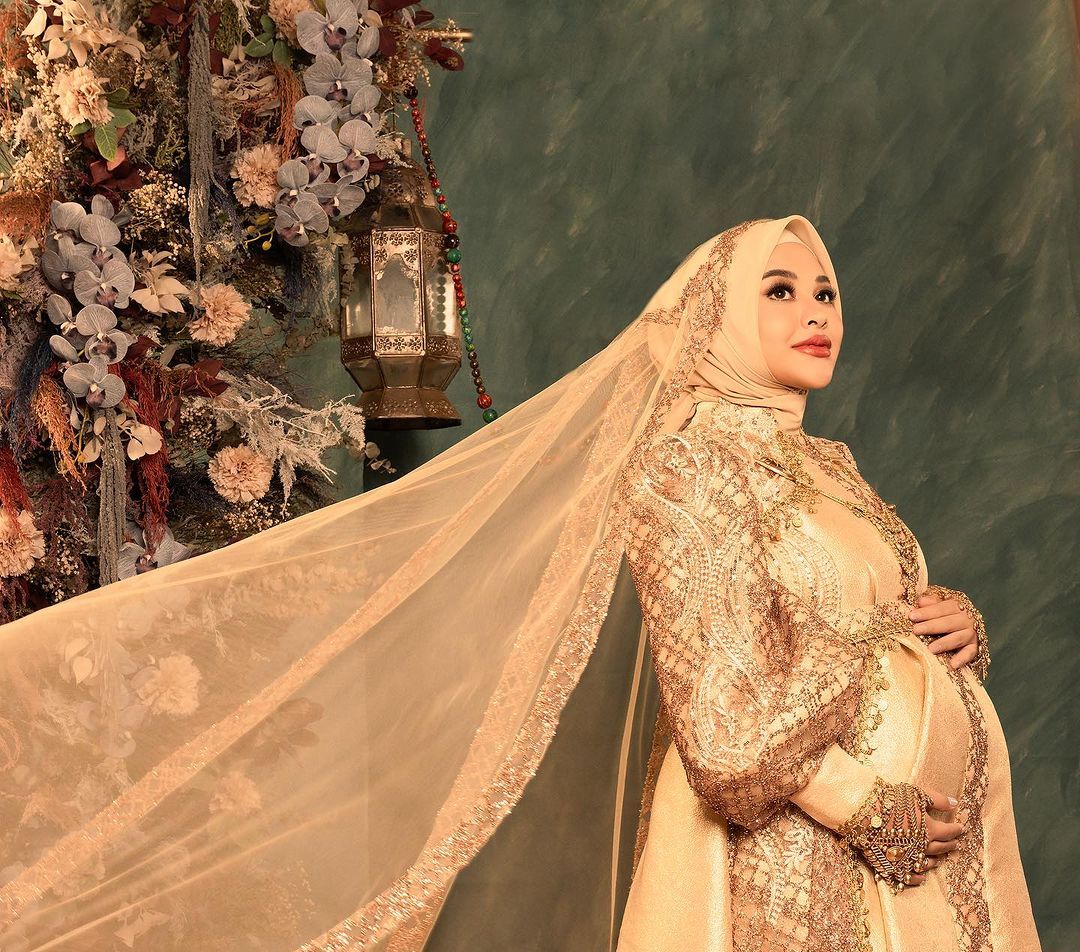 Mewah Banget, Ritual Mitoni Anak Kedua Aurel Atta di Hotel Berbintang