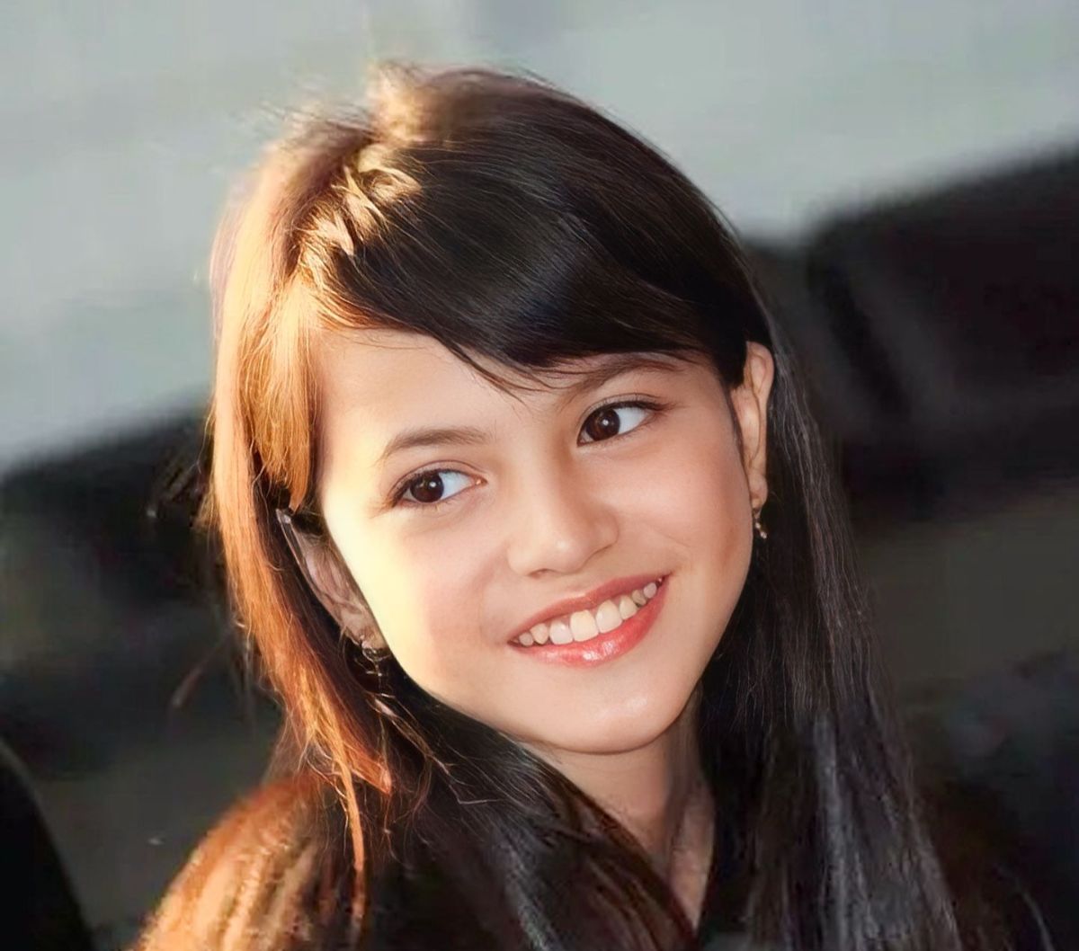 Bocah Berwajah Cantik Ini Kini Jadi Artis Ternama dan Pernah Pacari Anak Musisi Kondang