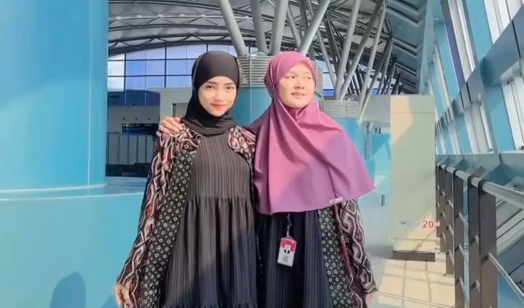 Unggahan Fuji banyak mendapat komentar dari rekan dan juga para netizen. Mereka ikut mendoakan Fuji.<br>